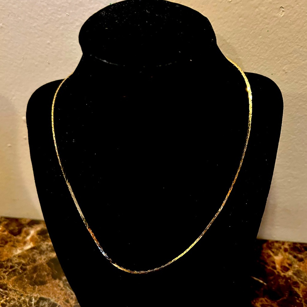 Elegant Gold tone Necklace